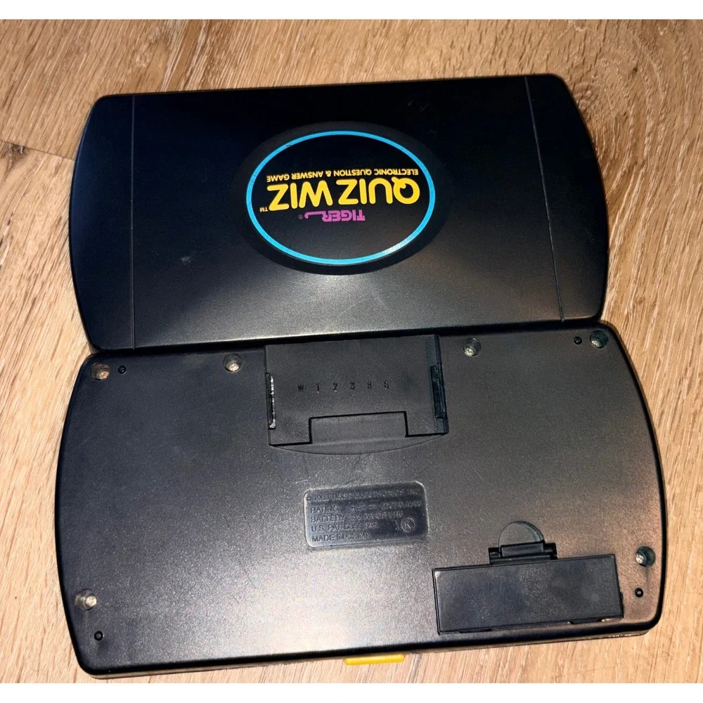 Tiger Quiz Wiz Electronic‎ Question & Answer Game Vintage Handheld Trivia Black